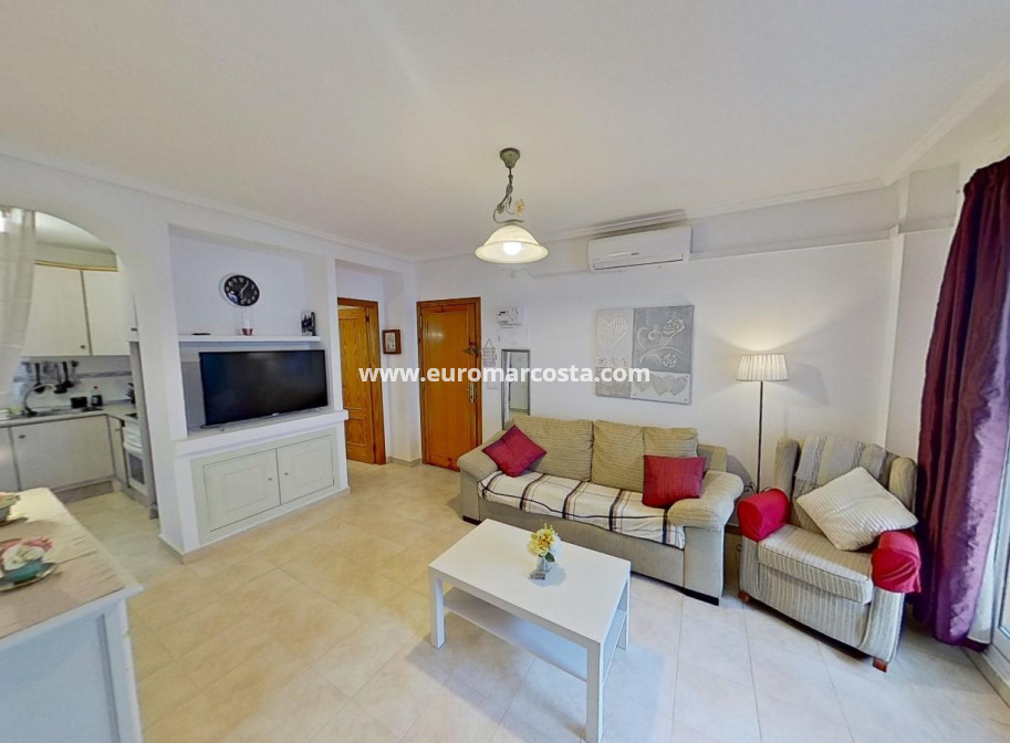 Sale - Apartment / flat - Orihuela Costa