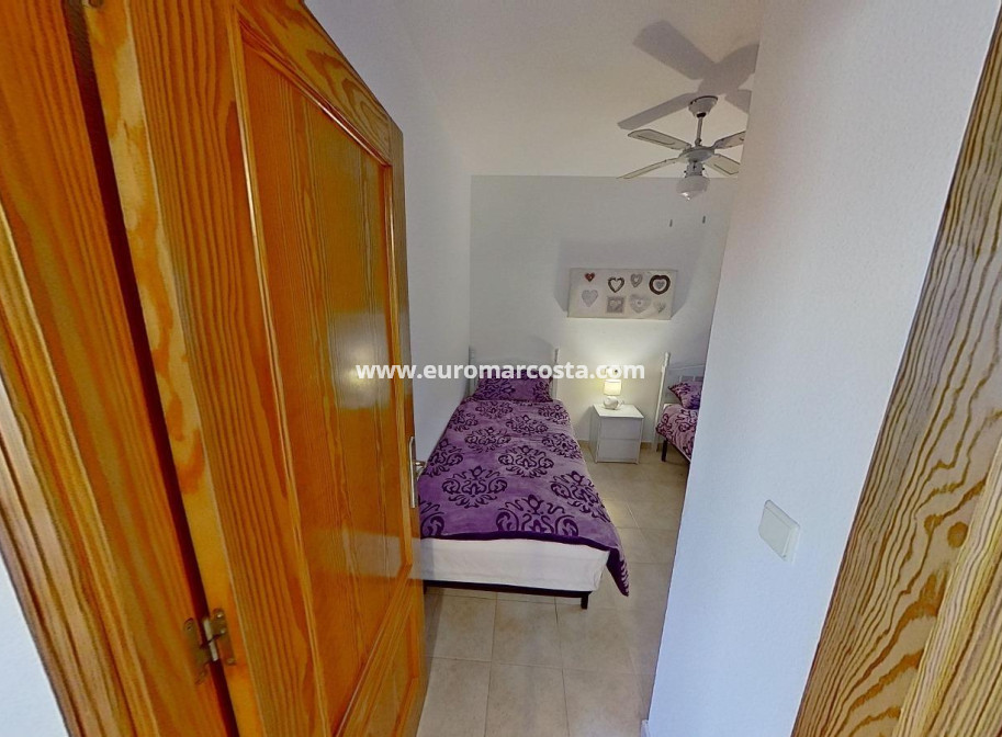 Sale - Apartment / flat - Orihuela Costa