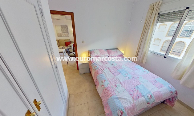 Sale - Apartment / flat - Orihuela Costa