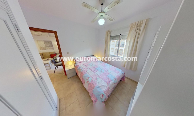 Sale - Apartment / flat - Orihuela Costa