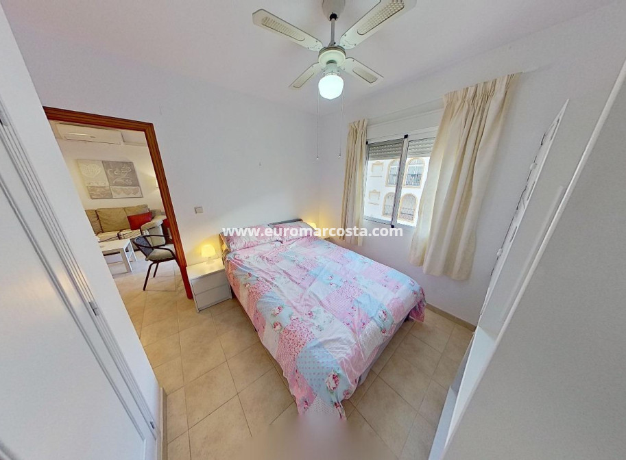 Sale - Apartment / flat - Orihuela Costa