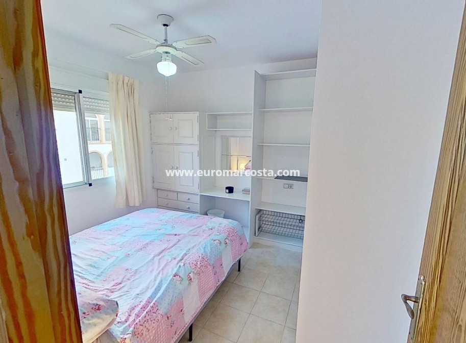 Sale - Apartment / flat - Orihuela Costa