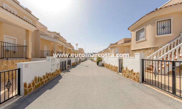 Sale - Villa - San Miguel de Salinas