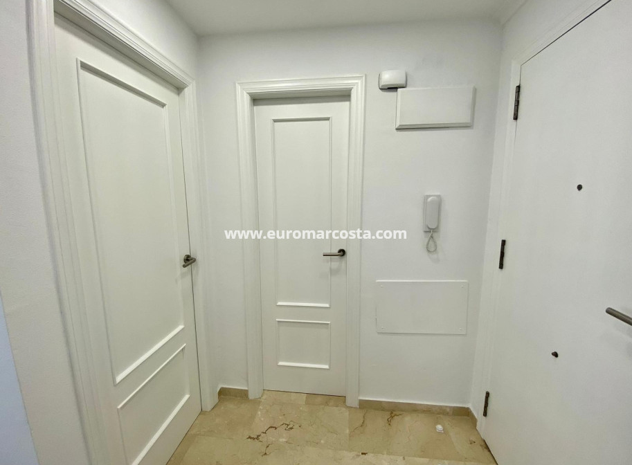 Sale - Apartment / flat - Guardamar del Segura