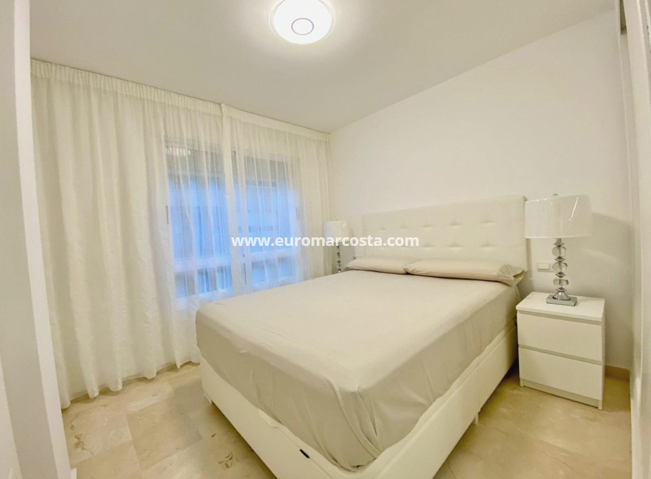 Sale - Apartment / flat - Guardamar del Segura