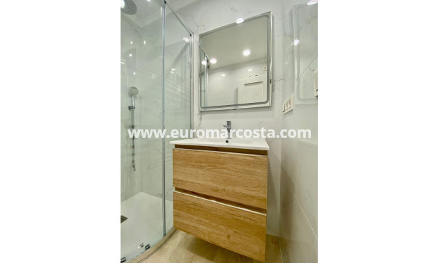 Sale - Apartment / flat - Guardamar del Segura