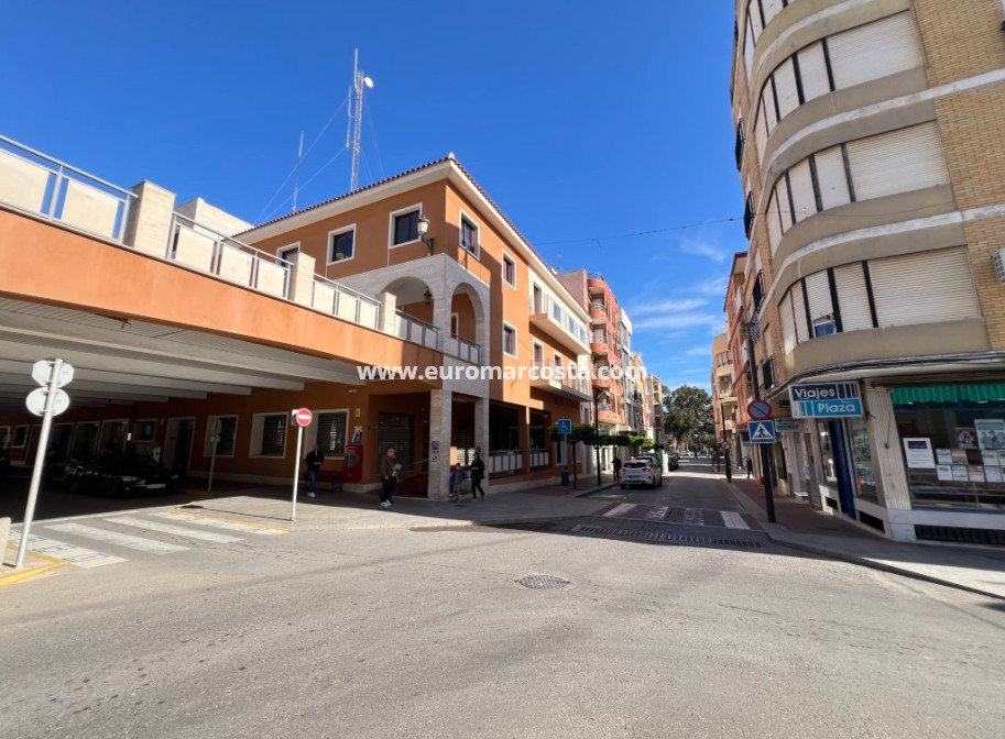 Sale - Apartment / flat - Guardamar del Segura