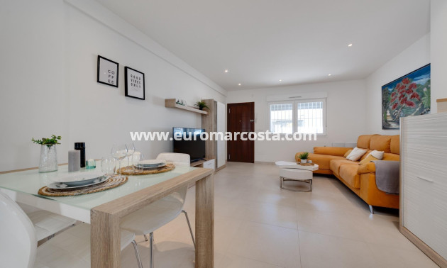 Venta - Bungalow - Torrevieja - Aguas Nuevas