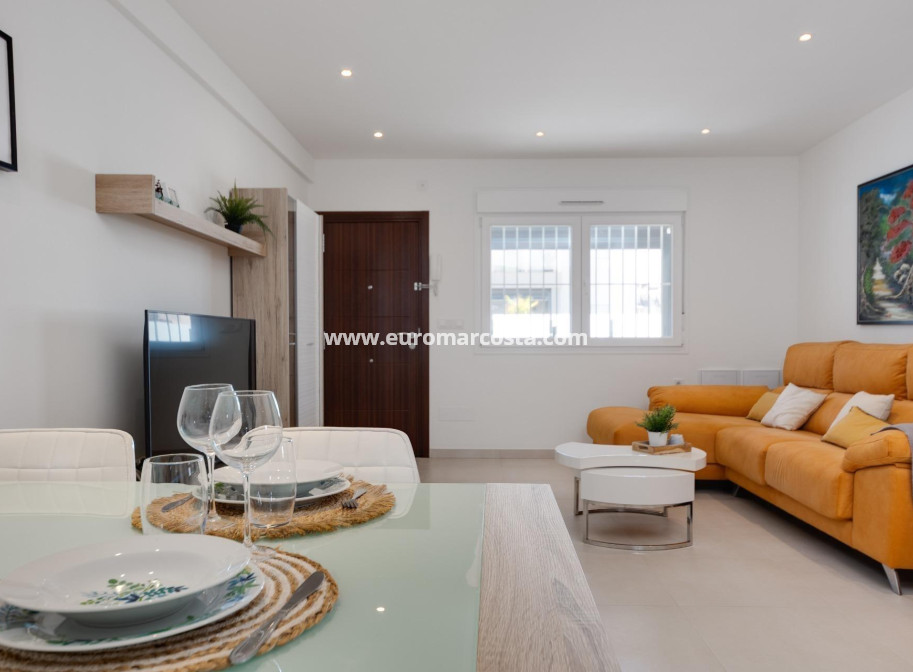 Objekte zum Wiederverkauf - Bungalow - Torrevieja - Aguas Nuevas