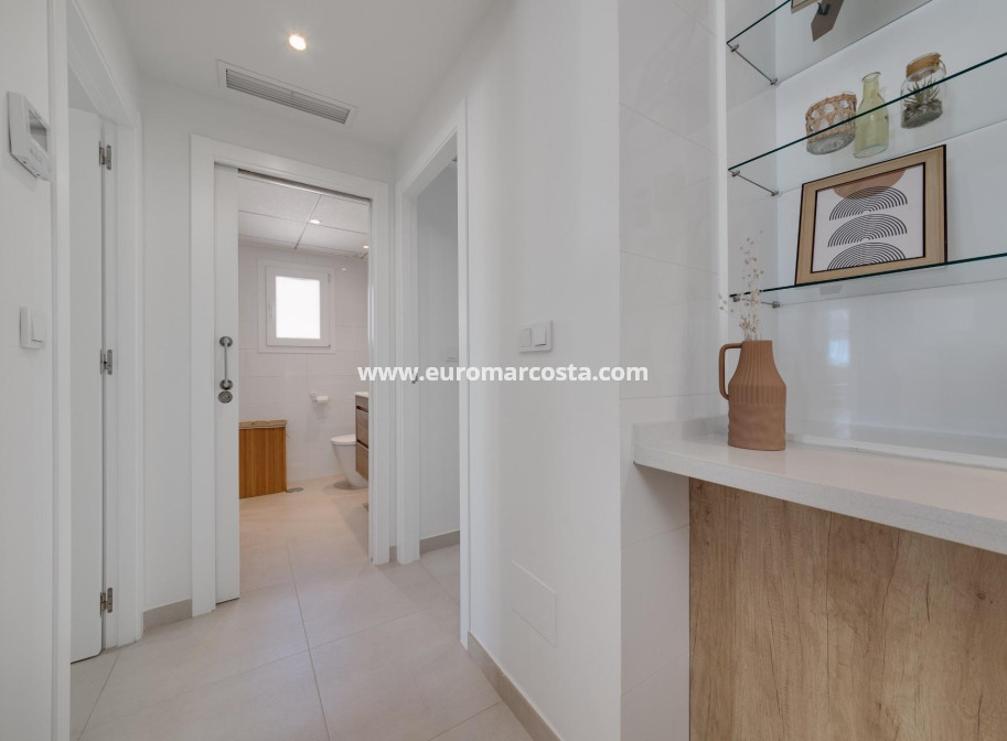 Venta - Bungalow - Torrevieja - Aguas Nuevas