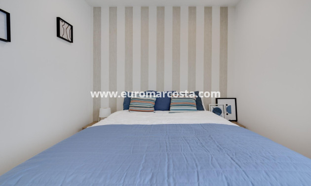 Venta - Bungalow - Torrevieja - Aguas Nuevas