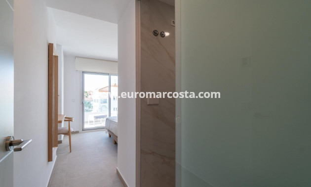 Sale - Apartment / flat - Orihuela Costa