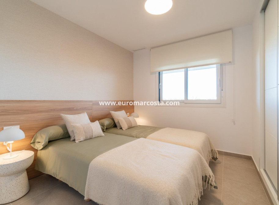 Sale - Apartment / flat - Orihuela Costa