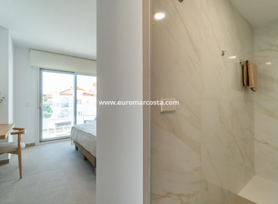 Sale - Apartment / flat - Orihuela Costa