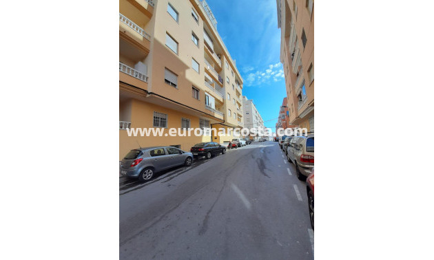 Objekte zum Wiederverkauf - Wohnung - Torrevieja - TORREVIEJA