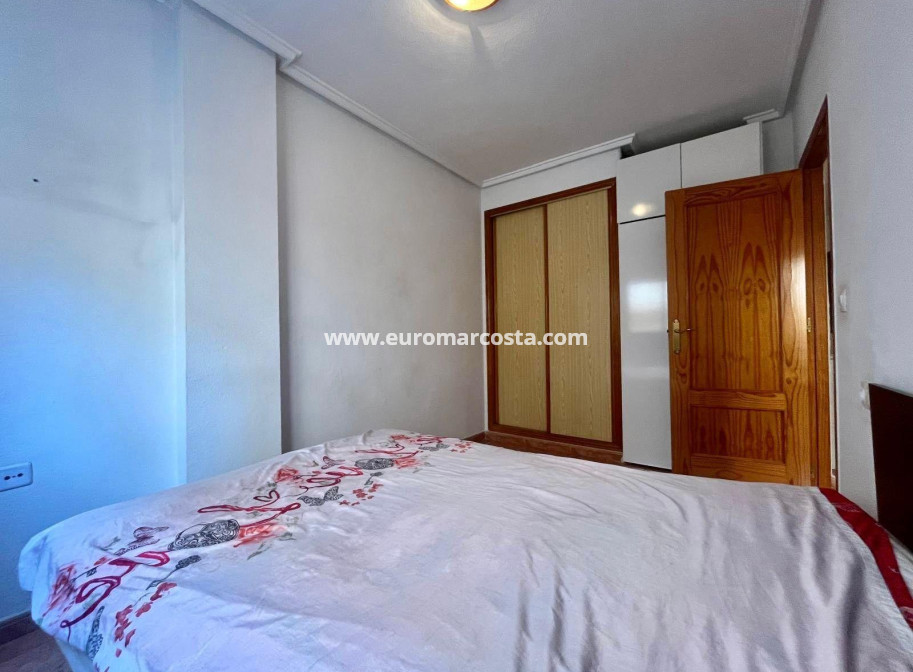 Sale - Apartment / flat - Torrevieja - TORREVIEJA