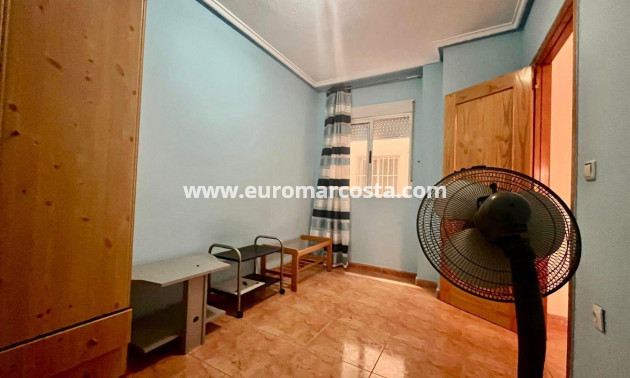 Sale - Apartment / flat - Torrevieja - TORREVIEJA