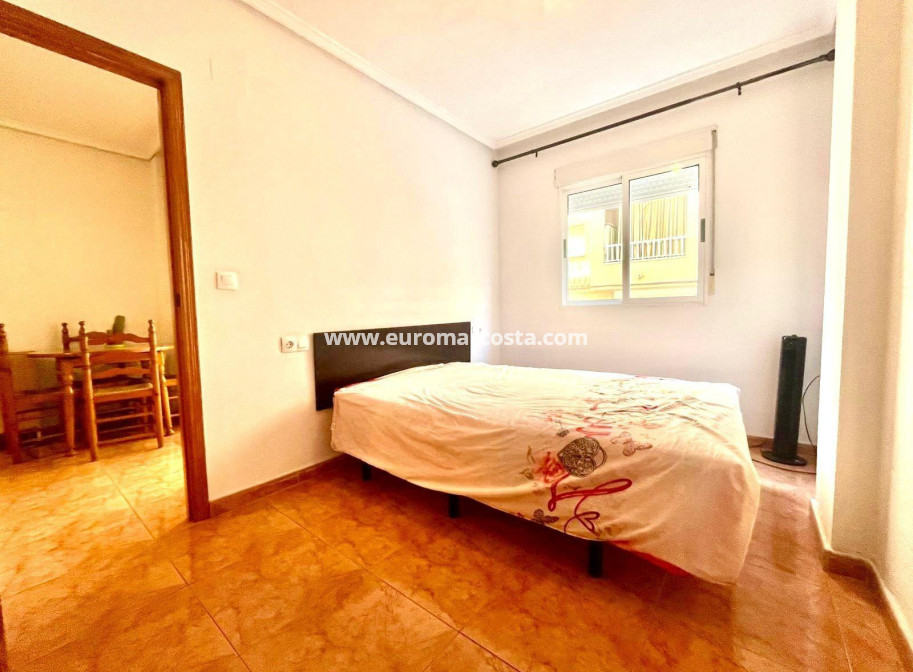 Sale - Apartment / flat - Torrevieja - TORREVIEJA