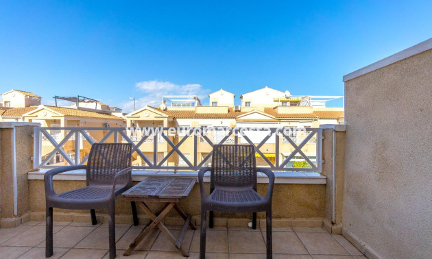 Sale - Villa - Torrevieja - Aguas Nuevas