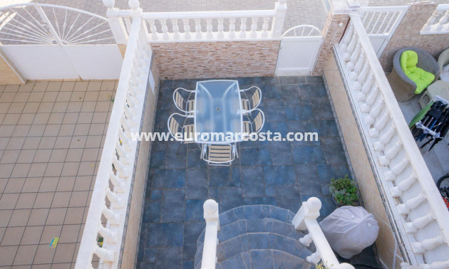 Sale - Villa - Torrevieja - Aguas Nuevas