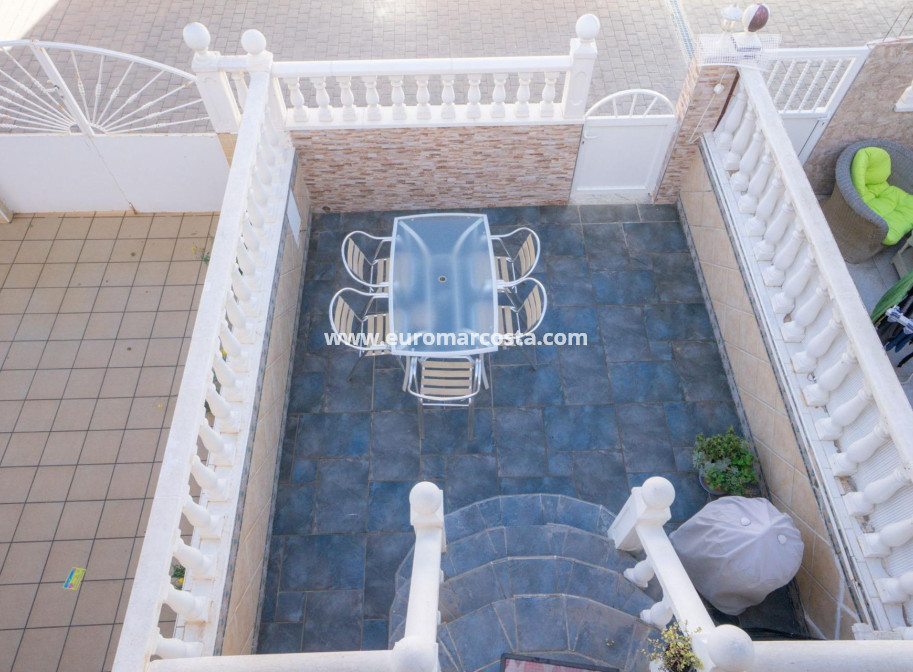 Sale - Villa - Torrevieja - Aguas Nuevas