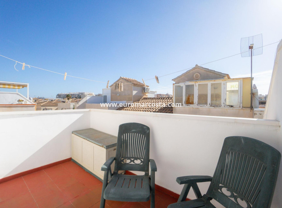 Sale - Villa - Torrevieja - Aguas Nuevas