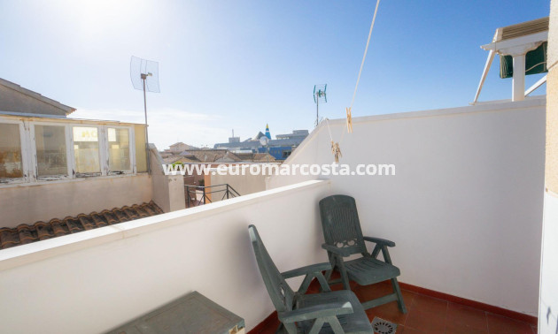 Sale - Villa - Torrevieja - Aguas Nuevas