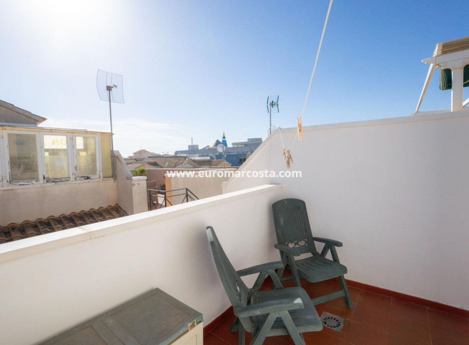 Sale - Villa - Torrevieja - Aguas Nuevas