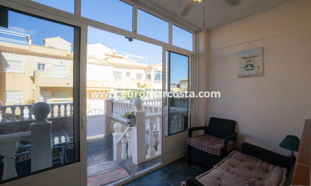 Sale - Villa - Torrevieja - Aguas Nuevas