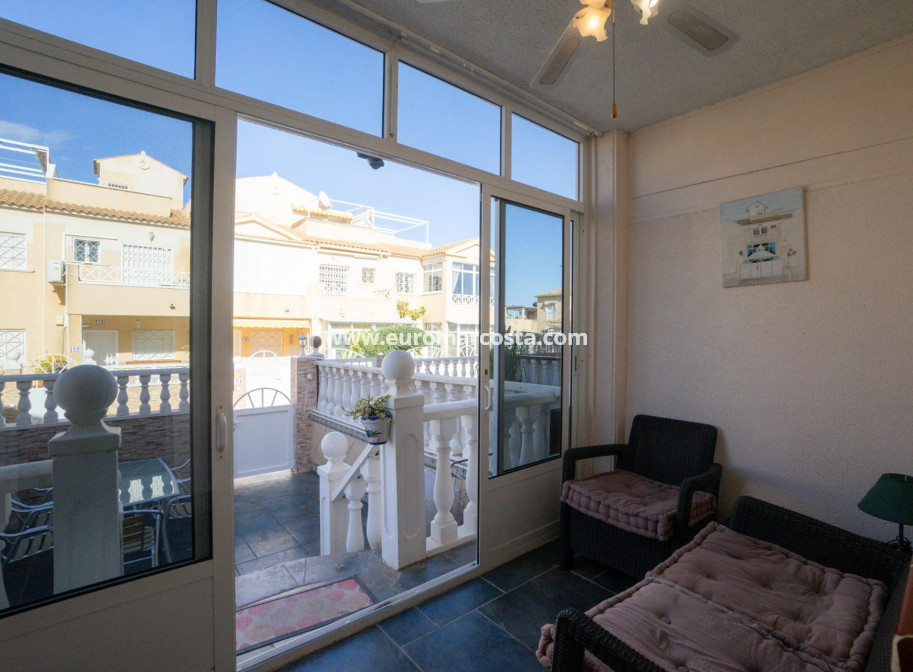 Sale - Villa - Torrevieja - Aguas Nuevas