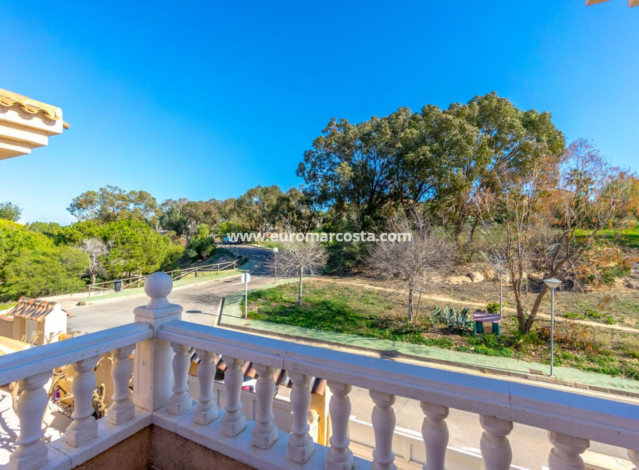 Objekte zum Wiederverkauf - Semi - Torrevieja - Los Balcones - Los Altos del Edén