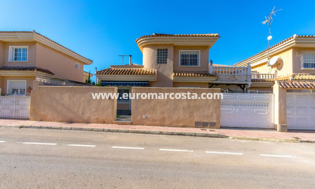 Objekte zum Wiederverkauf - Semi - Torrevieja - Los Balcones - Los Altos del Edén