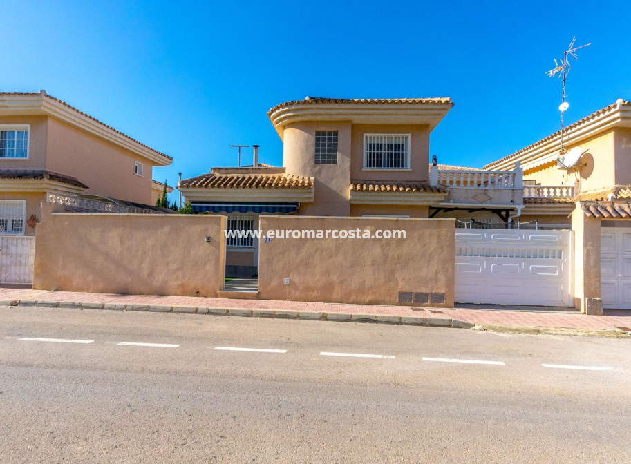 Objekte zum Wiederverkauf - Semi - Torrevieja - Los Balcones - Los Altos del Edén