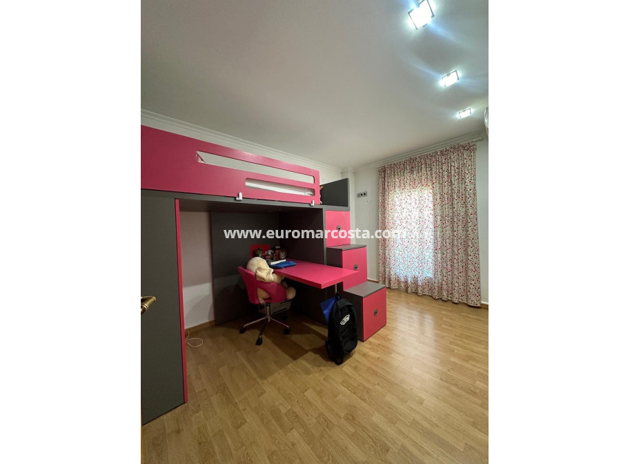 Sale - Apartment / flat - Torrevieja - TORREVIEJA