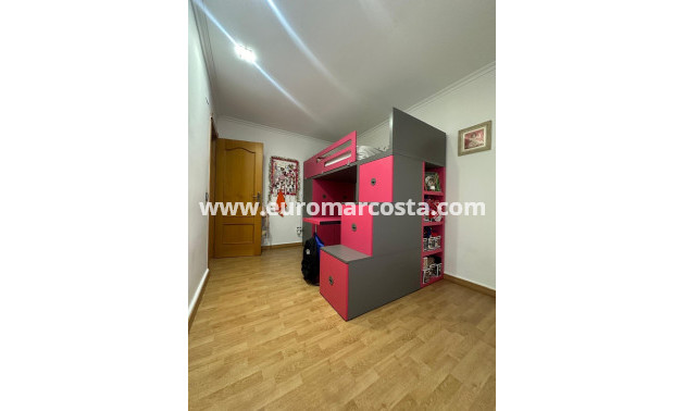 Sale - Apartment / flat - Torrevieja - TORREVIEJA