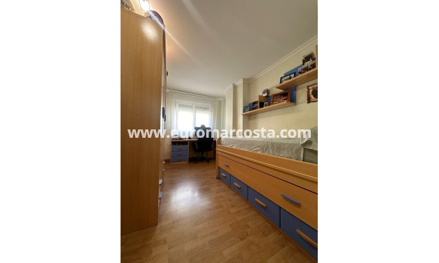 Sale - Apartment / flat - Torrevieja - TORREVIEJA