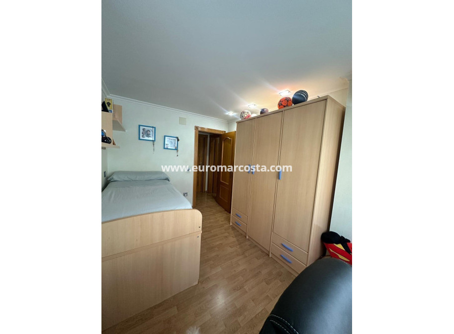 Sale - Apartment / flat - Torrevieja - TORREVIEJA