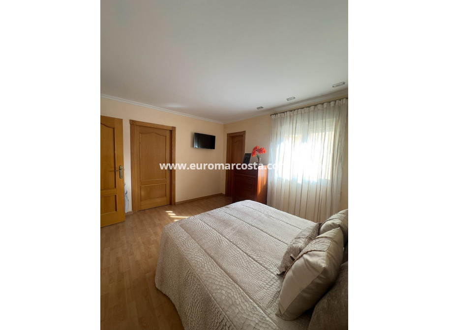 Sale - Apartment / flat - Torrevieja - TORREVIEJA