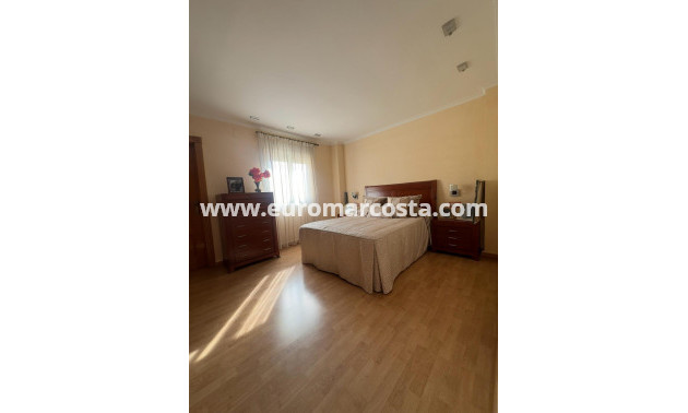 Sale - Apartment / flat - Torrevieja - TORREVIEJA