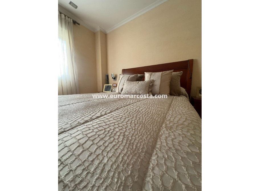 Sale - Apartment / flat - Torrevieja - TORREVIEJA