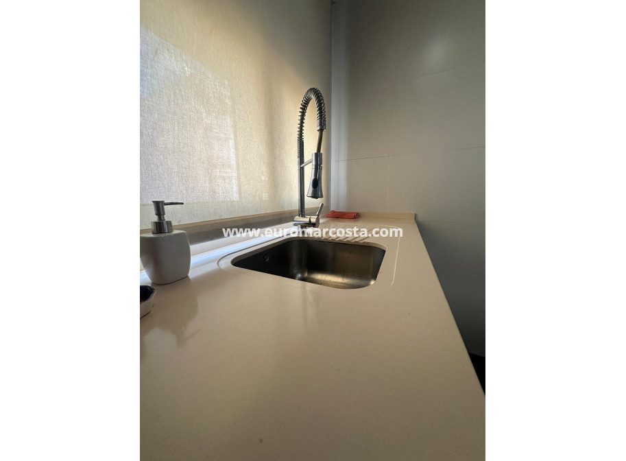 Sale - Apartment / flat - Torrevieja - TORREVIEJA