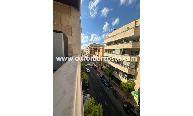 Sale - Apartment / flat - Torrevieja - TORREVIEJA