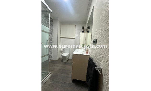 Sale - Apartment / flat - Torrevieja - TORREVIEJA