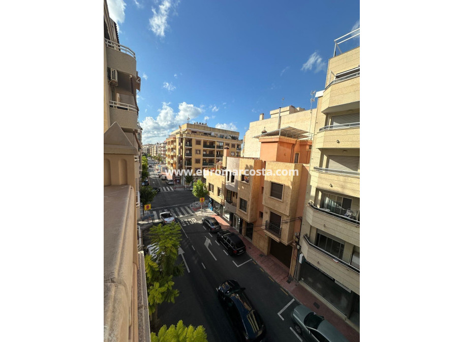 Sale - Apartment / flat - Torrevieja - TORREVIEJA