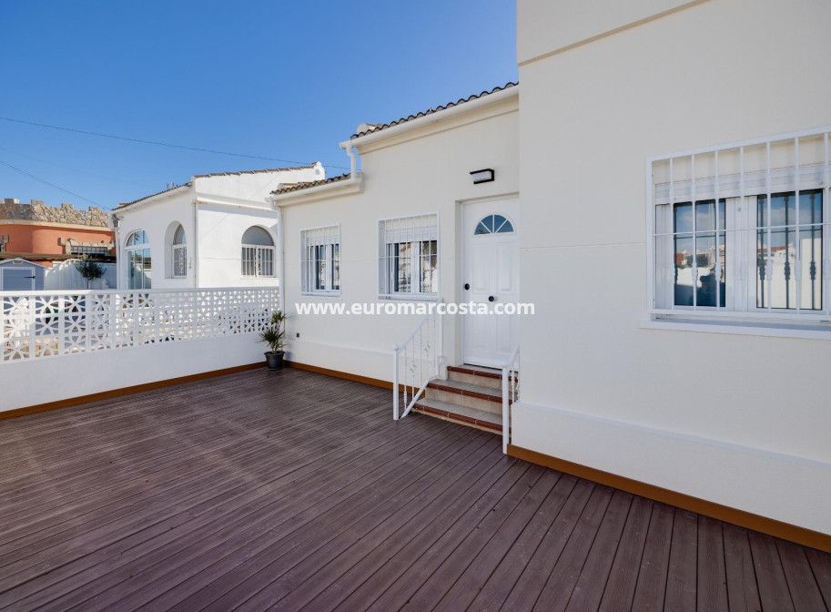 Venta - Villa - Torrevieja - TORREVIEJA