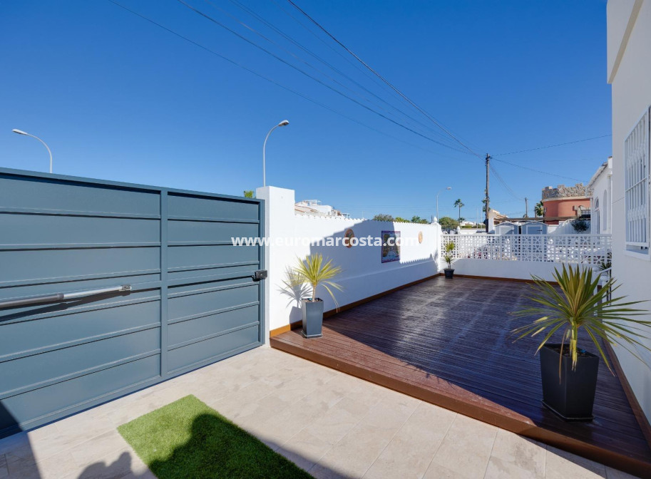 Venta - Villa - Torrevieja - TORREVIEJA