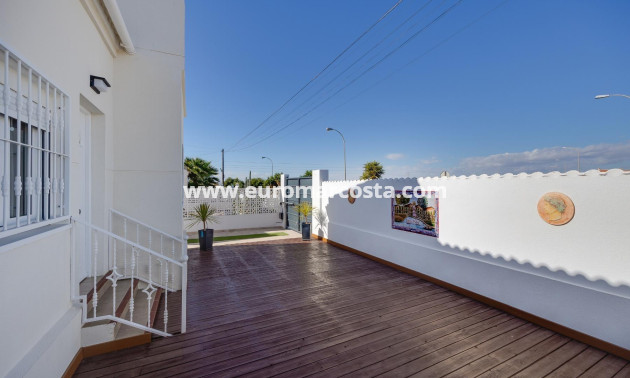 Venta - Villa - Torrevieja - TORREVIEJA