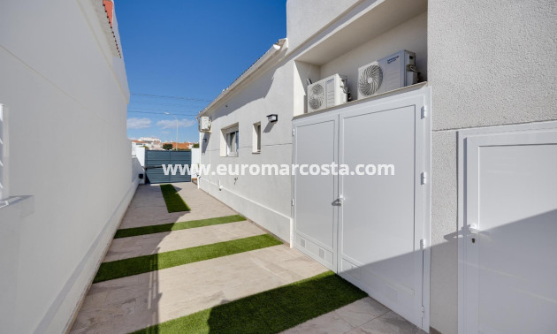 Venta - Villa - Torrevieja - TORREVIEJA