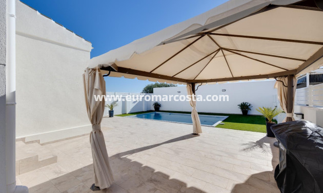 Venta - Villa - Torrevieja - TORREVIEJA