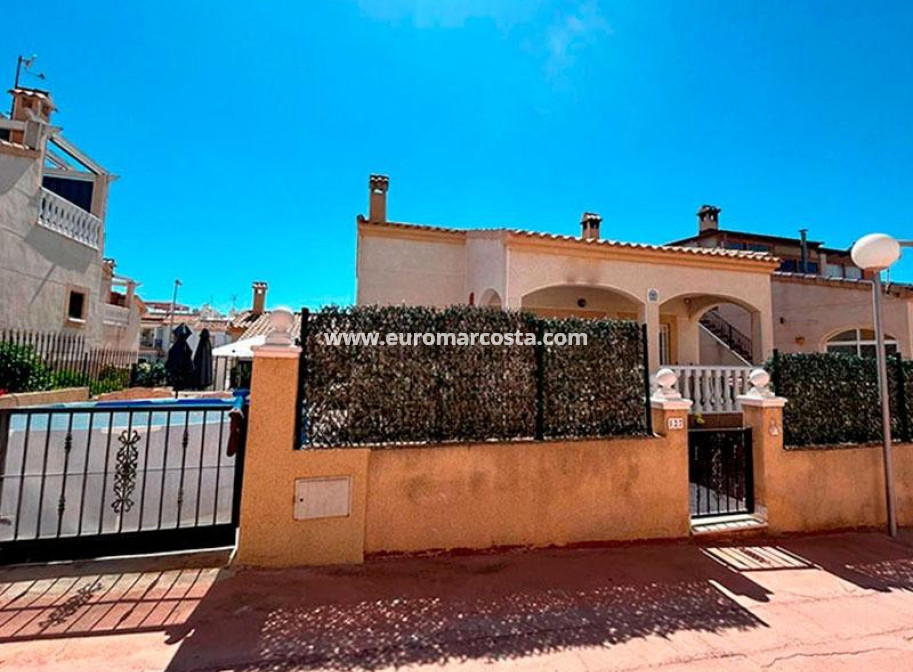 Sale - Villa - Orihuela Costa